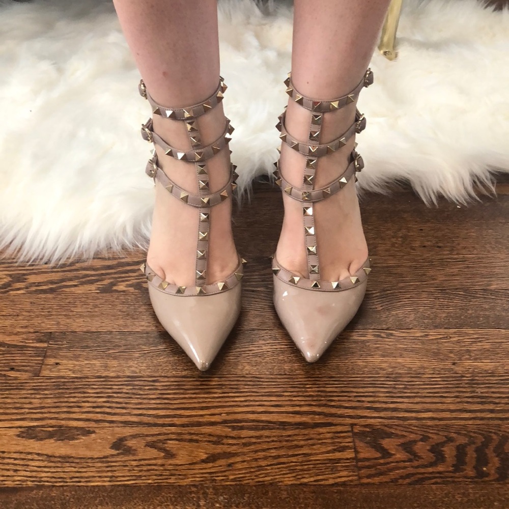 SOLD Valentino Rockstuds!